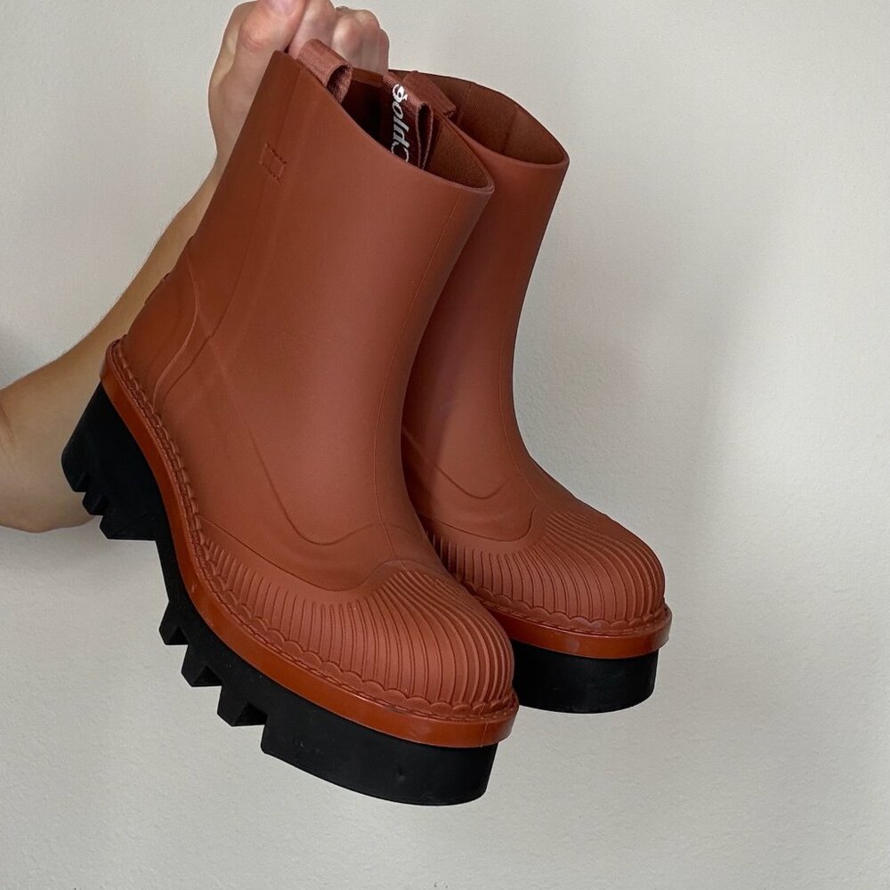 Chloe Rubber Chelsea Boots - 38 - Picture 2 of 5